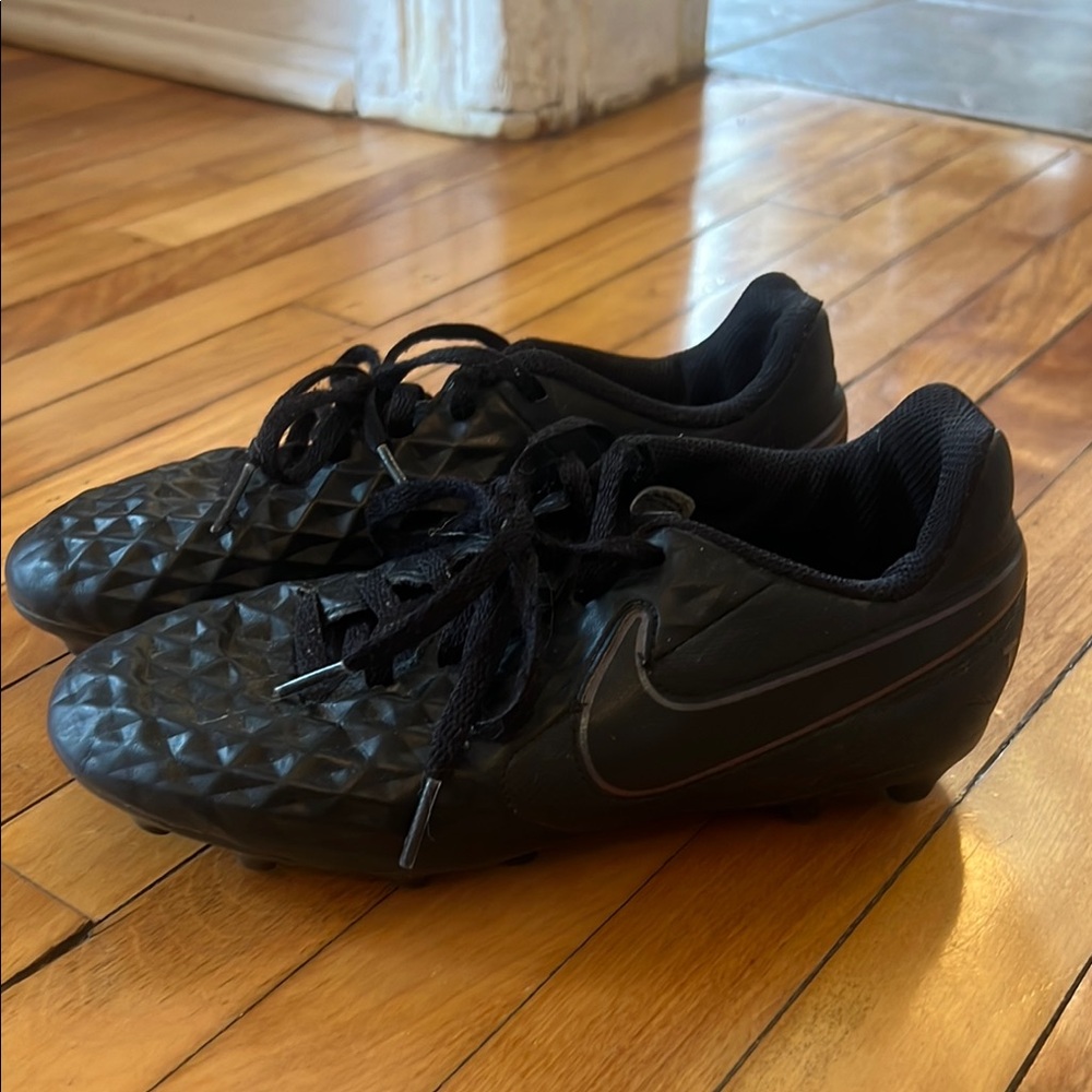 Nike Black Soccer Cleats with Textured Forefoot